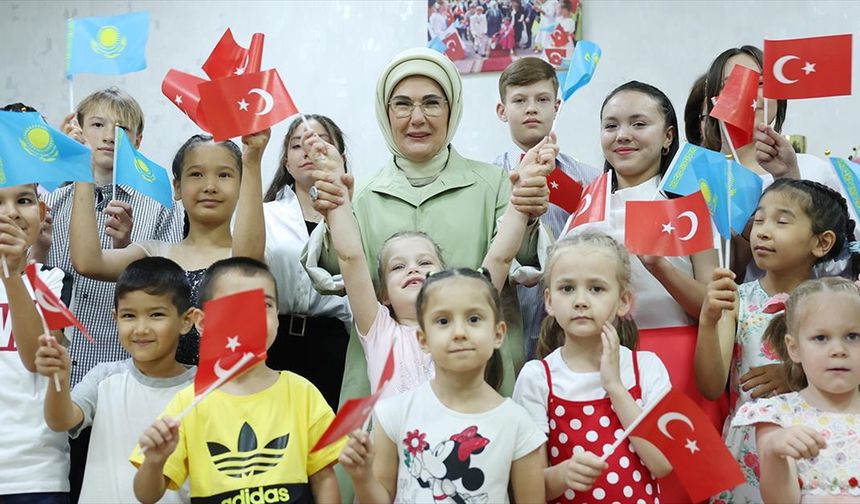 Emine Erdoğan'dan Kazakistan ziyareti paylaşımı